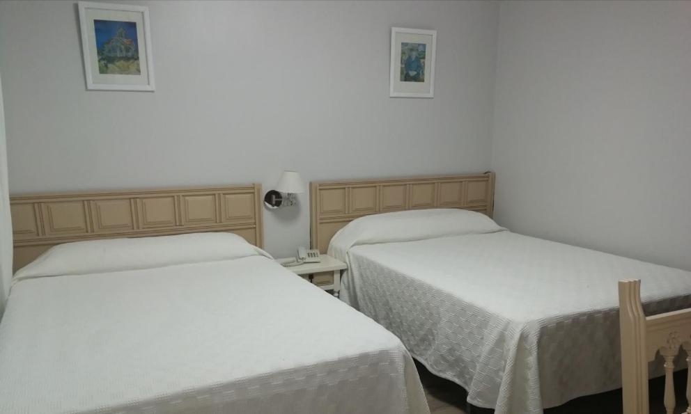 Hostal Antolin Redondela Buitenkant foto